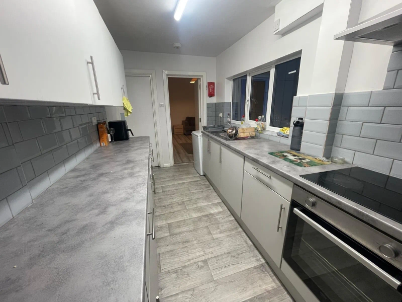 2 rooms left: professional house  Lees Hill Street NG2 4JW - Thumbnail 9